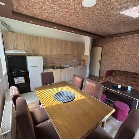 Dp Lux Apartman Obrenovac Exterior foto
